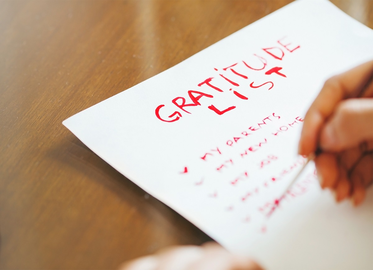 Writing a gratitude list