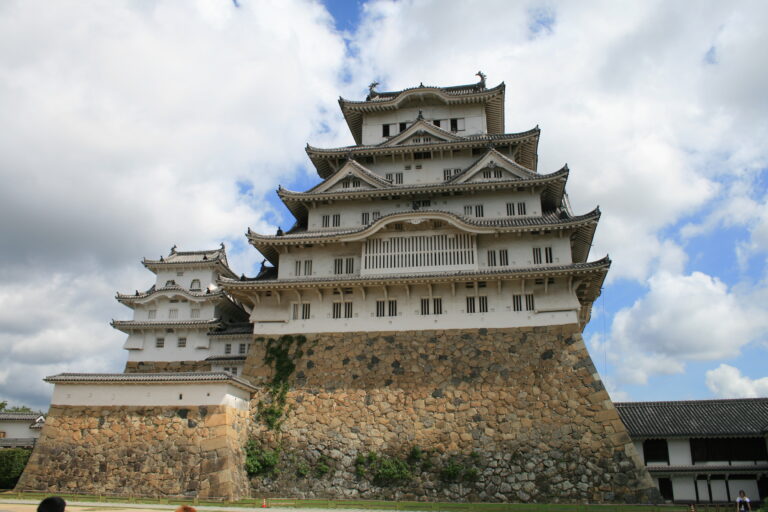 Maxim-Ross.com: Visiting Himeji Castle