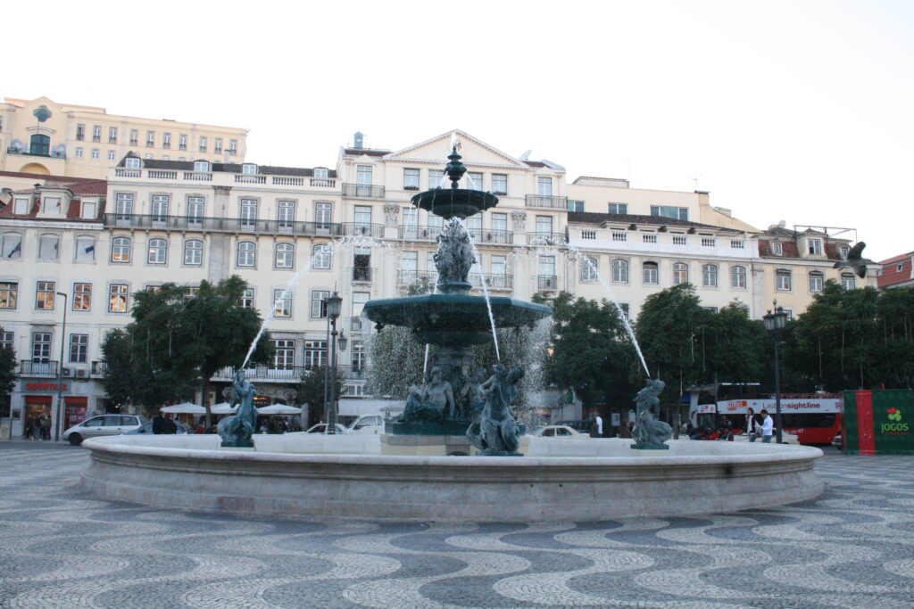 Maxim-Ross.com: Lisbon City