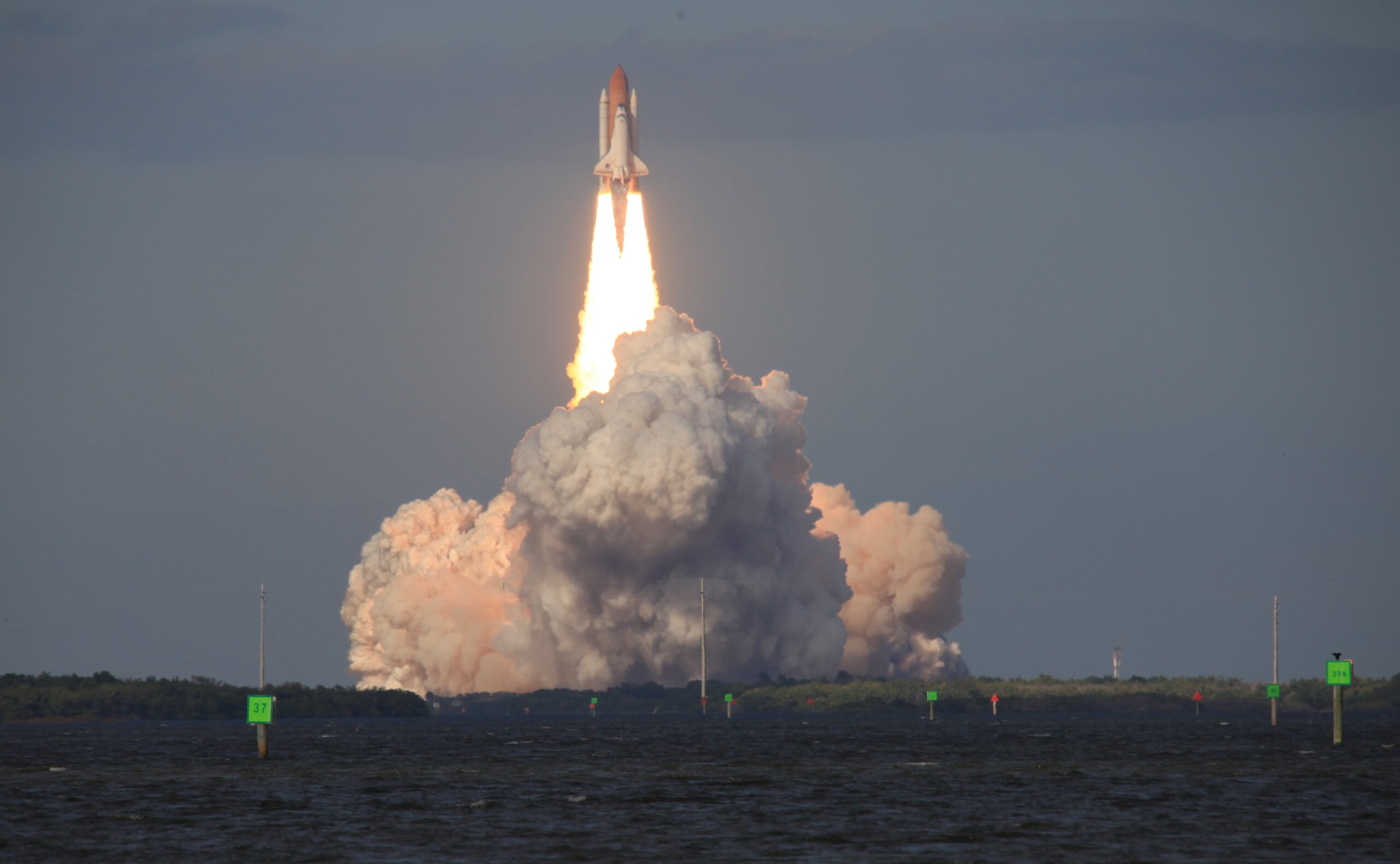 Maxim-Ross.com: Atlantis STS-129 Launch 3