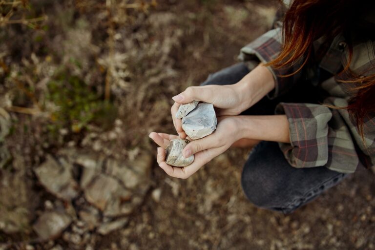 How to Build Daily Reflective Habits for Self-Awareness